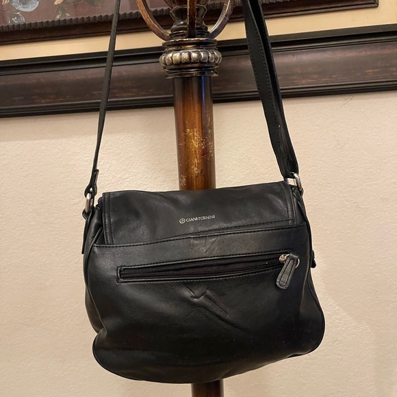 Giani Bernini please check all picture of condition - Picture 8 of 17